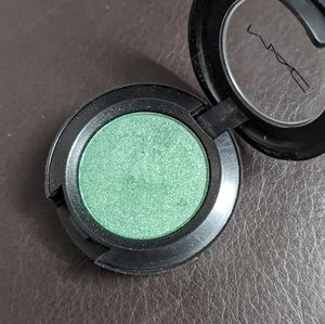 MAC One Off eyeshadow